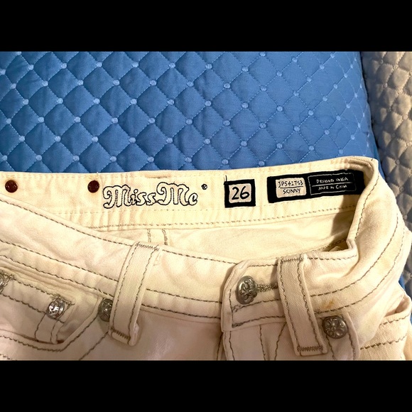 White Miss Me Skinny Jeans - 26 - Picture 3 of 4